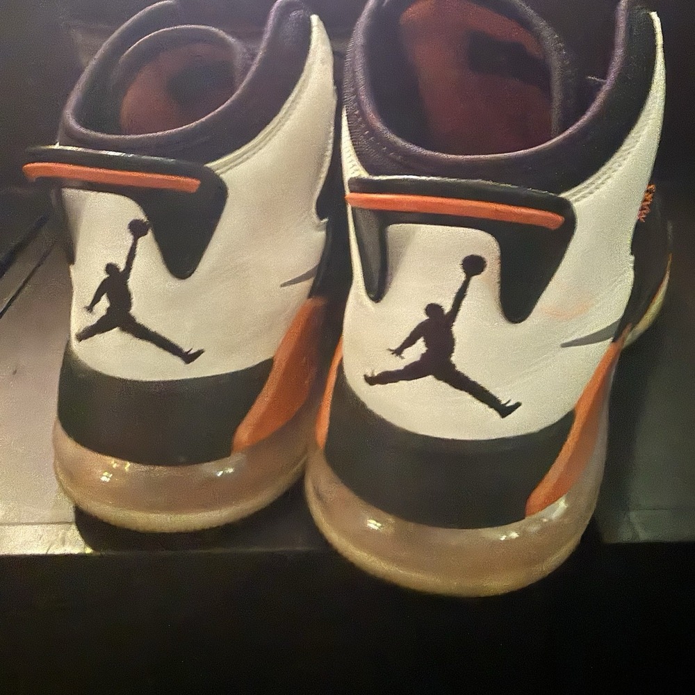 Nike Jordan Max Aura CD7070-108 Black White Total Orange Men's‎ Size 13 - Picture 9 of 10